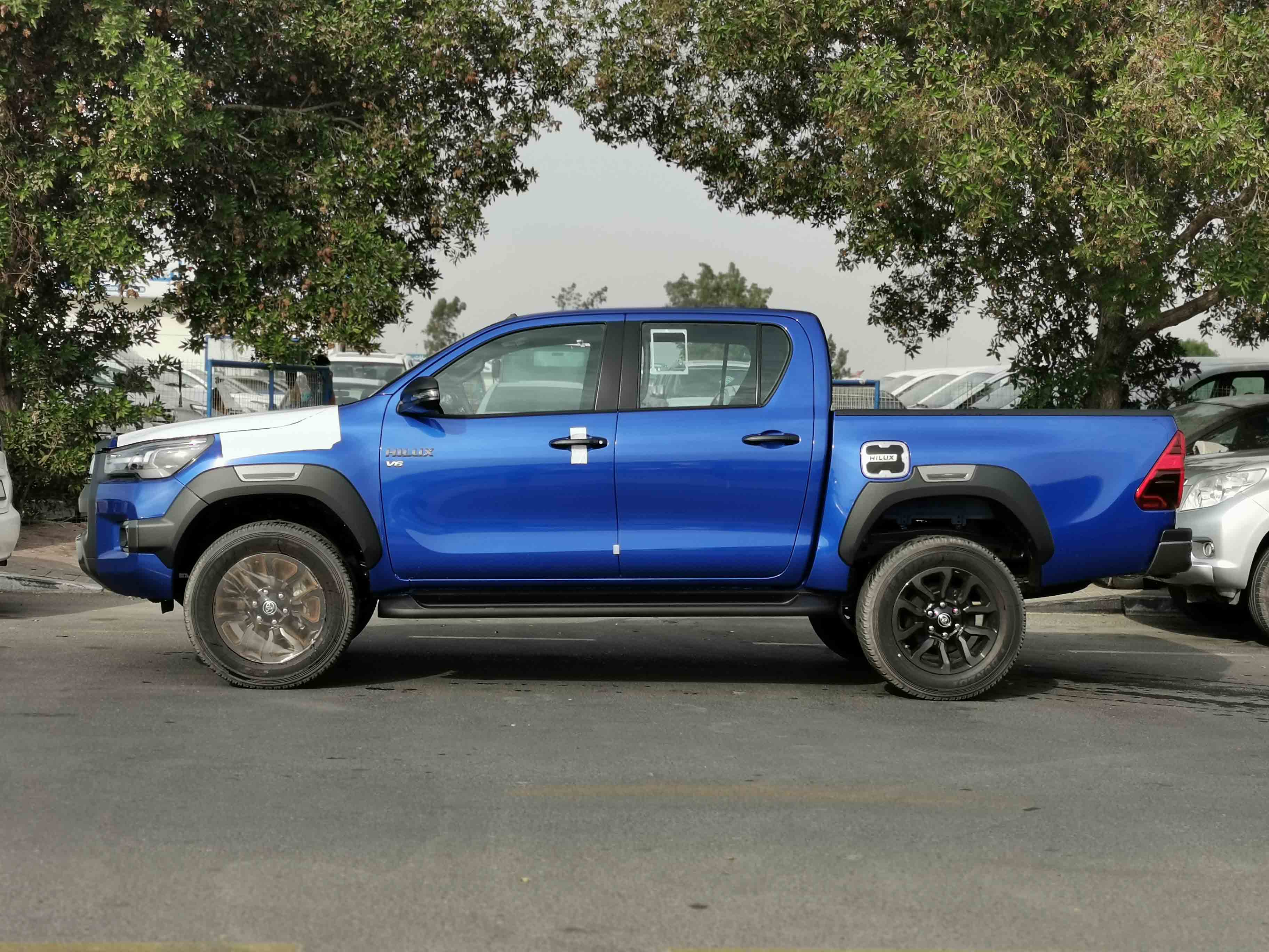 Toyota hilux adventure